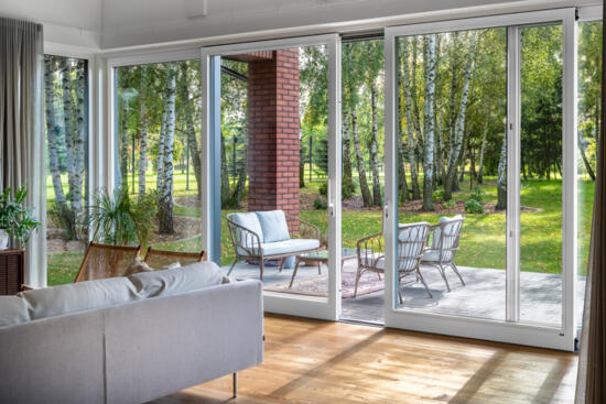 Drzwi tarasowe przesuwne czy otwierane?